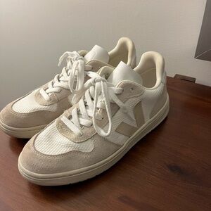 Veja V-10 B mesh sneakers suede canvas size 7